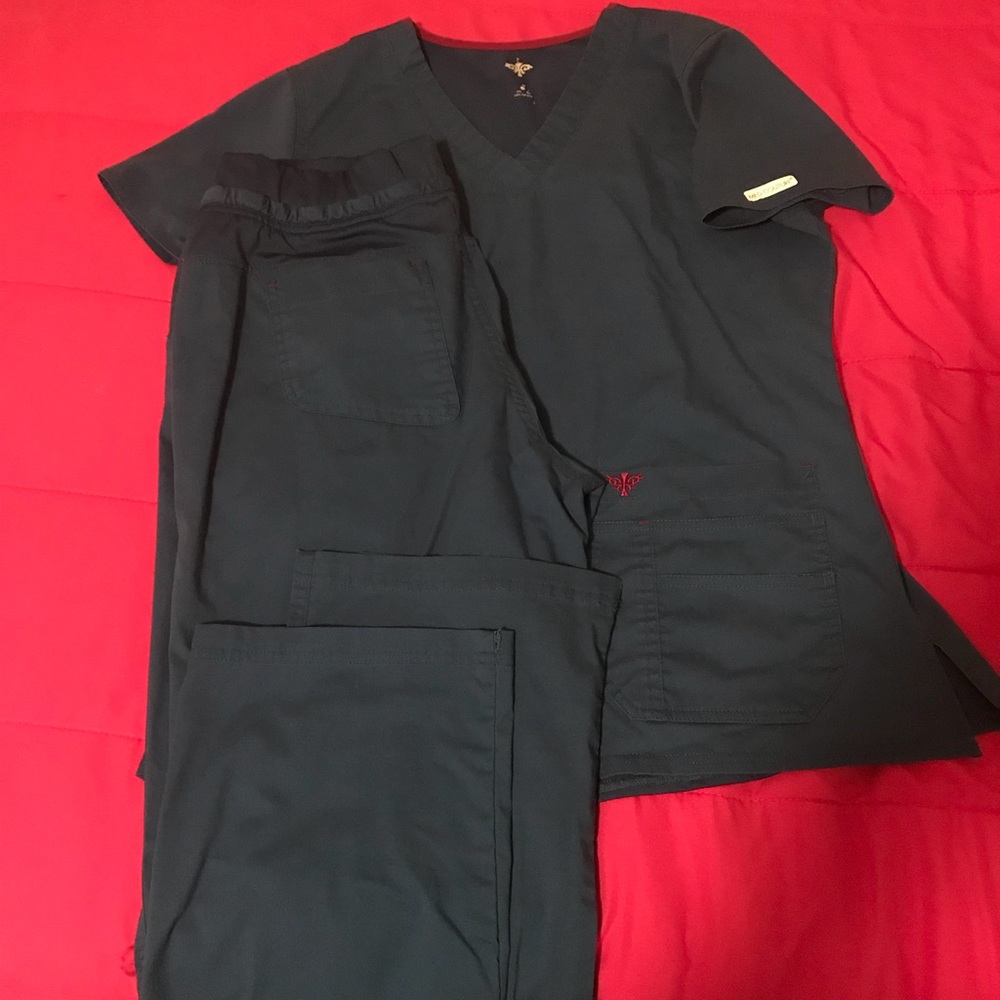 Med Couture Scrub set New Navy/ Sangria